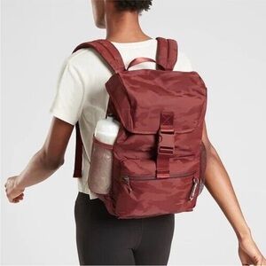 Athleta Venture Utility Backpack Burgundy Camo Red Print Great condition School